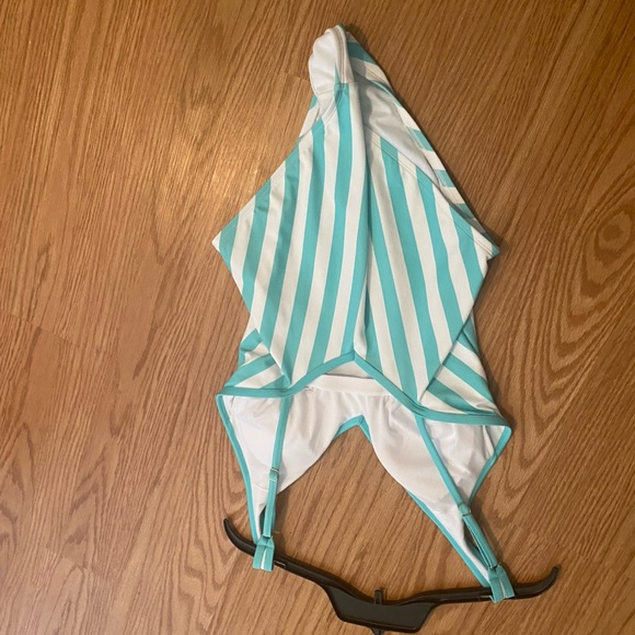 Striped mint and white one piece swimwear - Picture 5 of 9